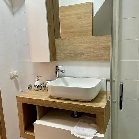 Appartement F&f *